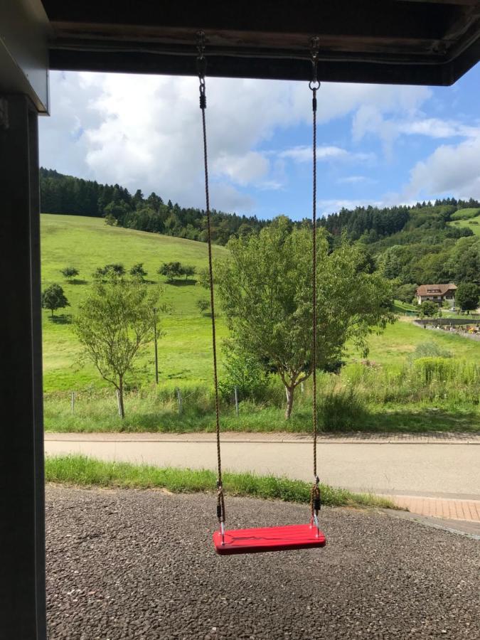 Biberach  S-Suite Das Design-Ferienhaus Im Schwarzwald מראה חיצוני תמונה