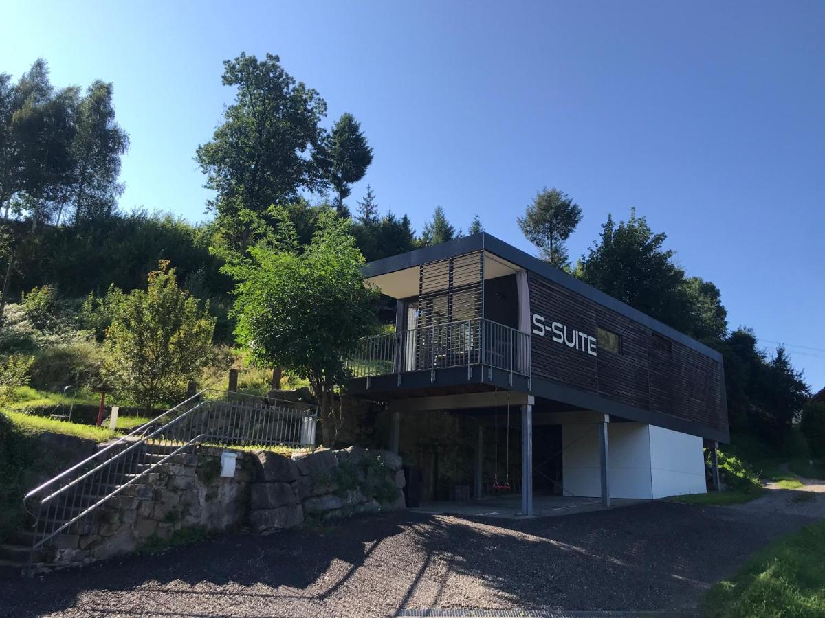 Biberach  S-Suite Das Design-Ferienhaus Im Schwarzwald מראה חיצוני תמונה