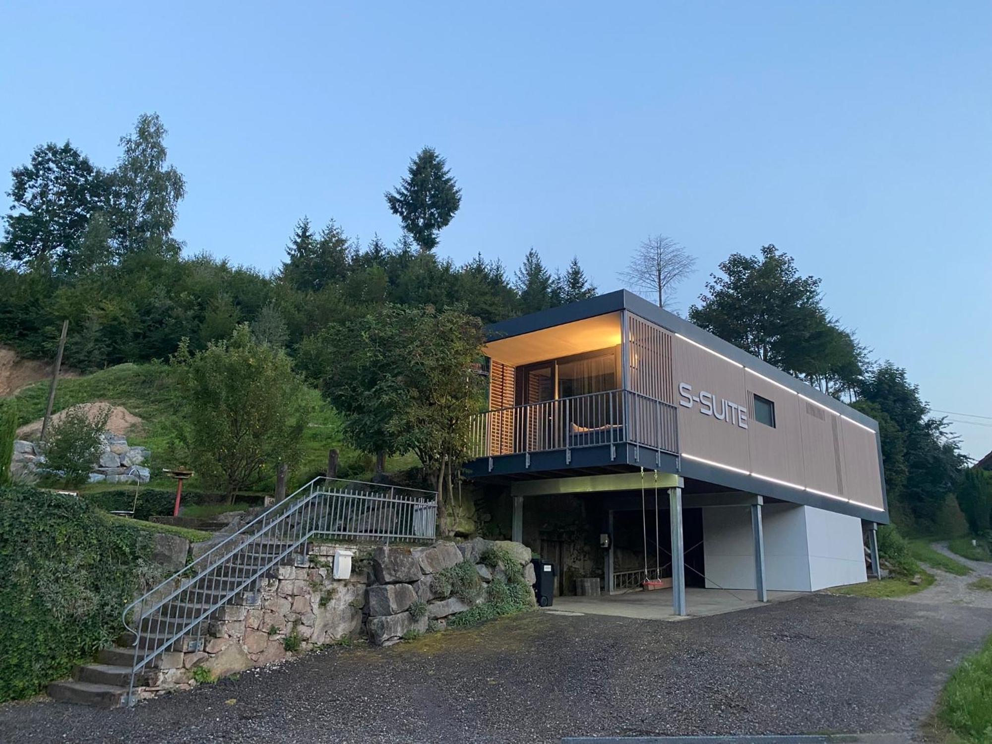 Biberach  S-Suite Das Design-Ferienhaus Im Schwarzwald מראה חיצוני תמונה