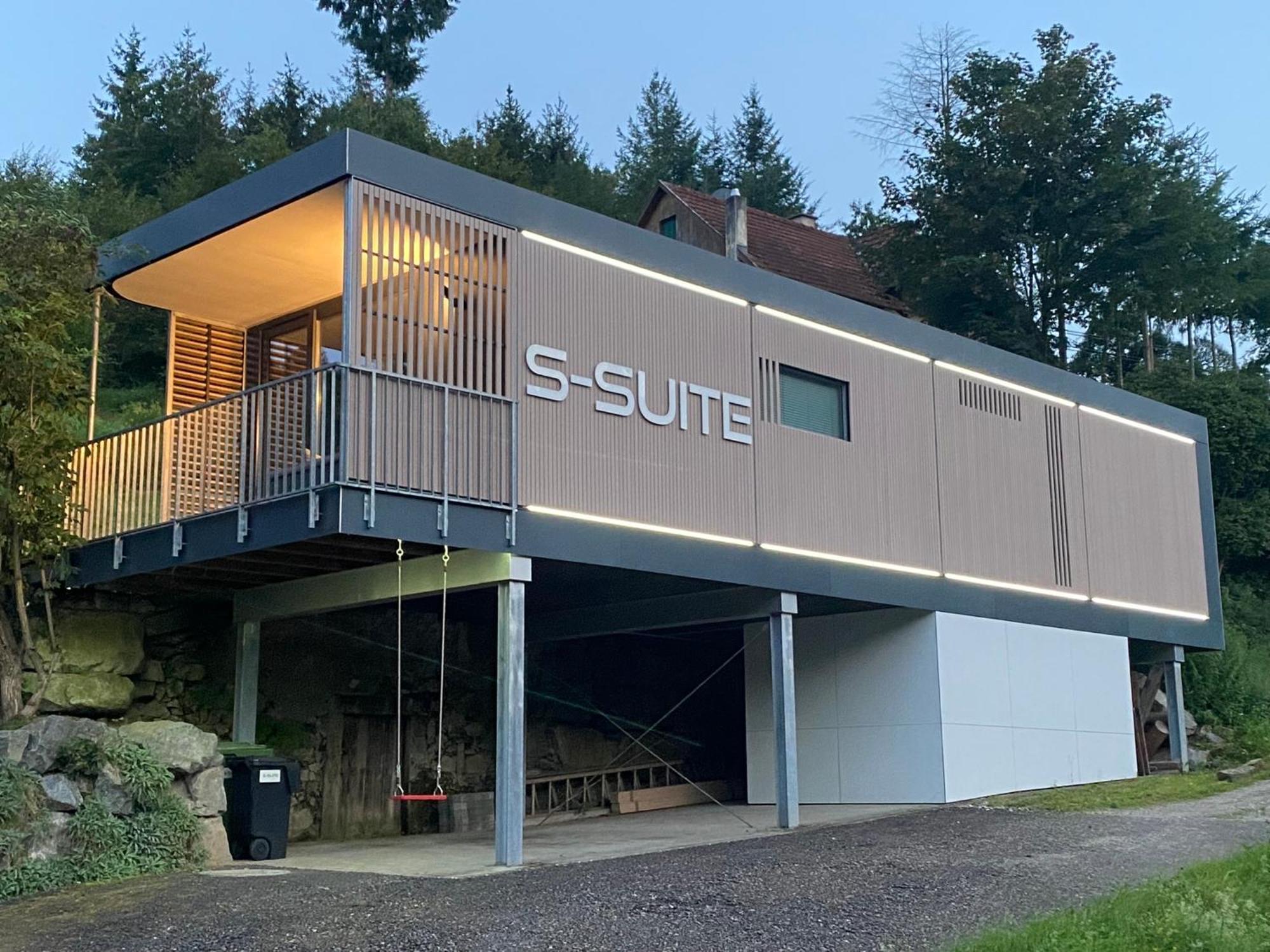 Biberach  S-Suite Das Design-Ferienhaus Im Schwarzwald מראה חיצוני תמונה